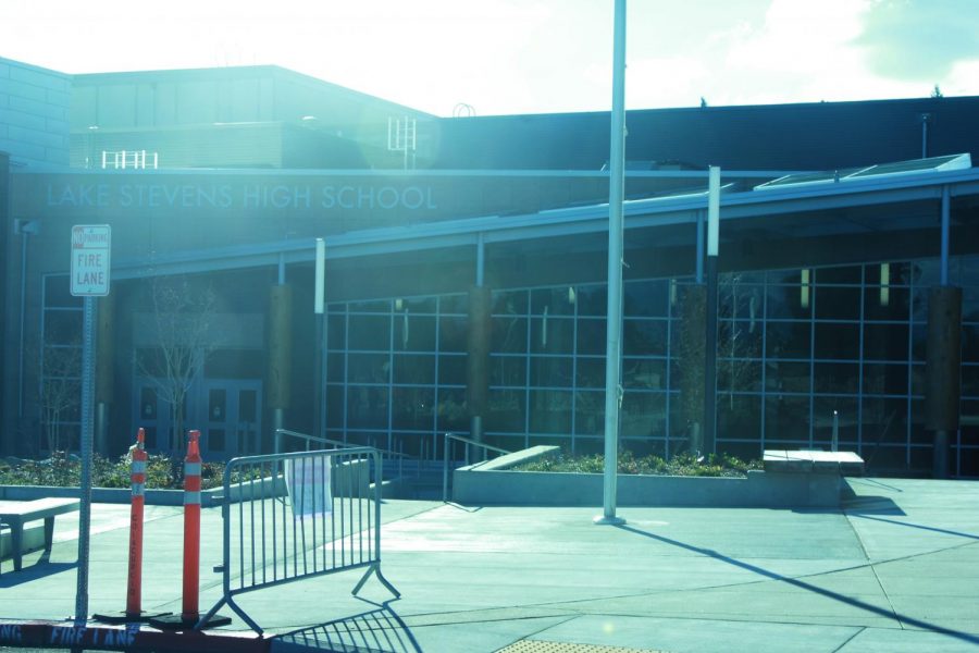 Go Lake: Lake Stevens High School teachers are now teaching students full-time online. When hybrid learning was brought up, Kaleb Allinson, a math teacher, was more than pleased to start hybrid learning.