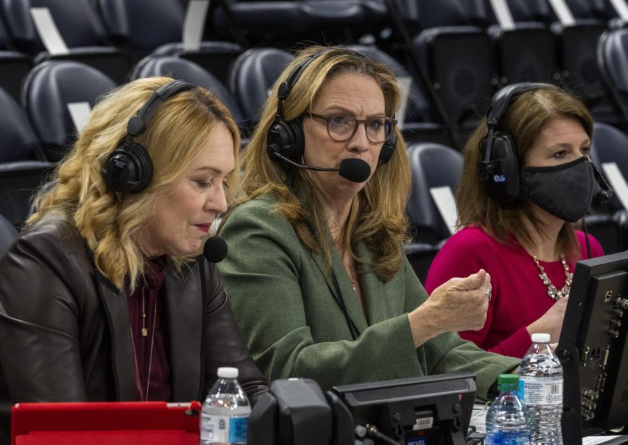 Time for change: Doris Burke and Beth Mowins work together to report and comment the Warriors-Jazz game for ESPN. Women, both people of color and white, ran the ESPN production for a historical opportunity. “Hopefully we celebrate this marker once and then it’s not a big deal to see a bunch of women calling and working the NBA”, Mowins said in The Mercury News.