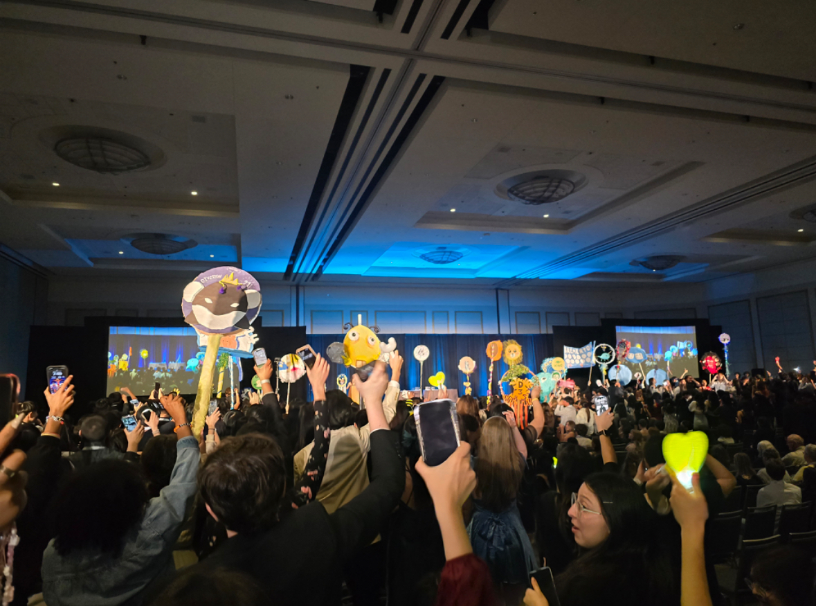 During the Closing Session, Key Clubbers cheer with spirit sticks for a chance to win the lieutenant governor's votes for best spirit!