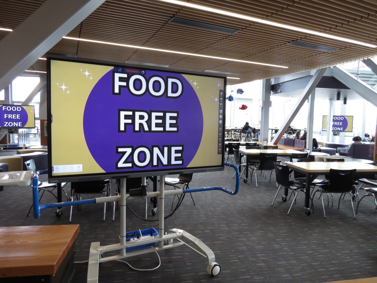 The Food Free Zone. There are very few students at the Learning Comms in Lake Stevens High School which became a food-free zone recently. This space used to be a place filled with students eating lunch and now are forced to eat somewhere else.